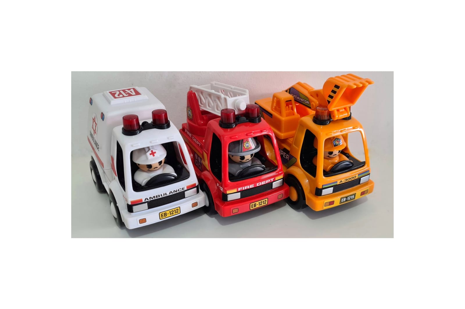 מכוניות -אמבולנס,טרקטור וכבאית